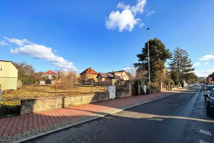 Prodej pozemku pro bydlení, Praha - Hloubětín, Mochovská, 901 m2