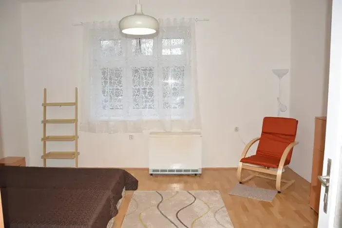 Pronájem bytu 2+kk, Praha - Břevnov, U Hvězdy, 45 m2