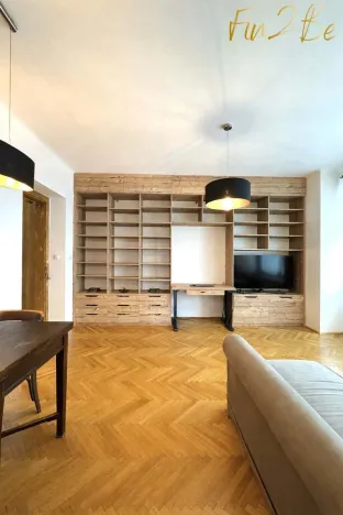 Pronájem bytu 3+kk, Praha - Libeň, V Holešovičkách, 70 m2