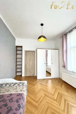 Pronájem bytu 3+kk, Praha - Libeň, V Holešovičkách, 70 m2