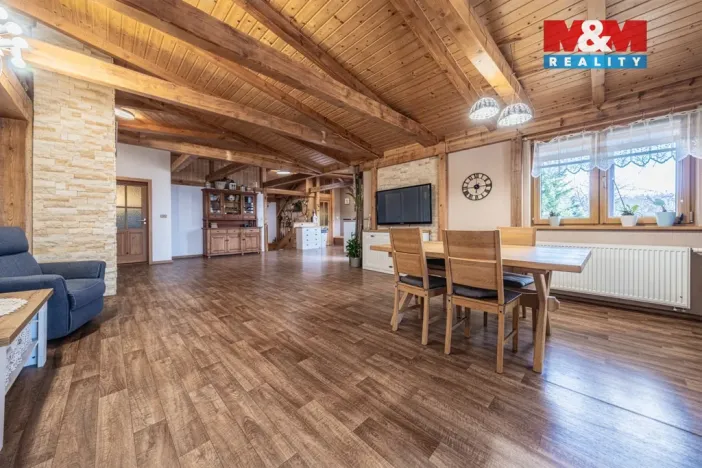 Prodej rodinného domu, Blatno - Mezihoří, 384 m2