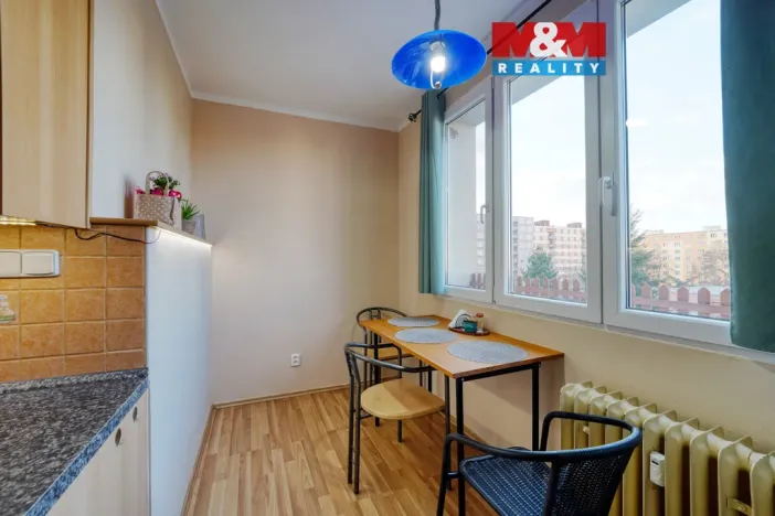 Pronájem bytu 3+1, Plzeň - Skvrňany, Macháčkova, 70 m2