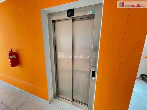 Pronájem bytu 2+kk, Praha - Stodůlky, Svitákova, 57 m2