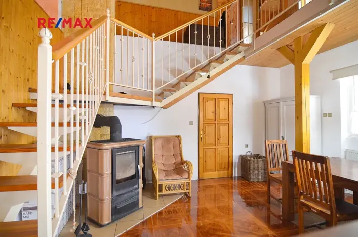 Prodej rodinného domu, Velké Bílovice, Svárov, 213 m2