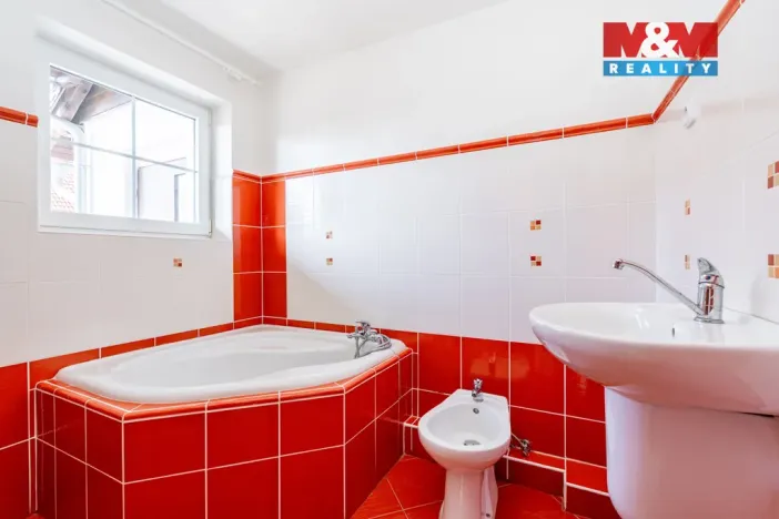 Prodej rodinného domu, Sázava, 205 m2