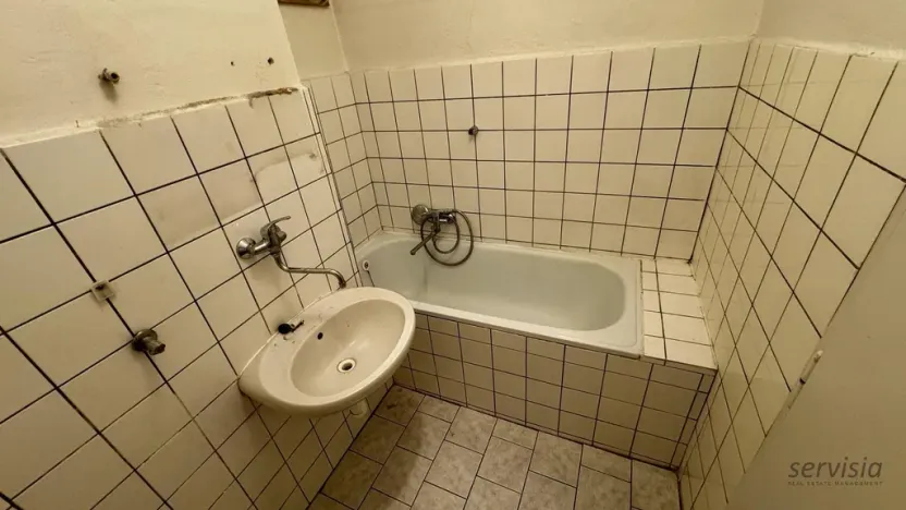 Prodej bytu 3+1, Pardubice - Zelené Předměstí, Sladkovského, 77 m2