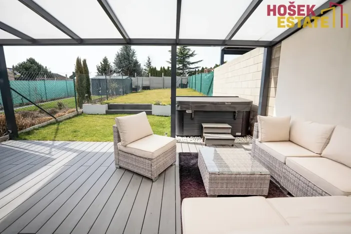 Prodej rodinného domu, Holubice, 93 m2