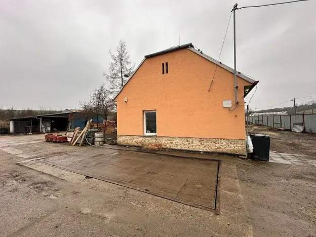Prodej komerční nemovitosti, Klobouky u Brna, Nádražní, 263 m2