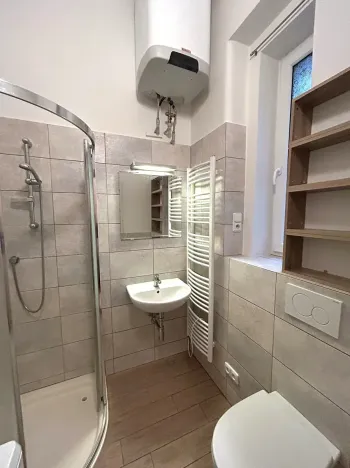 Pronájem bytu 1+kk, Praha - Holešovice, Tusarova, 32 m2