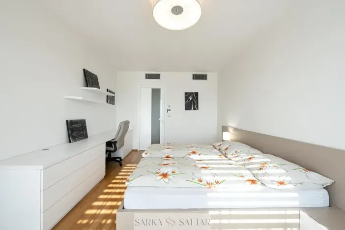 Pronájem bytu 4+kk, Praha - Žižkov, Olšanská, 116 m2