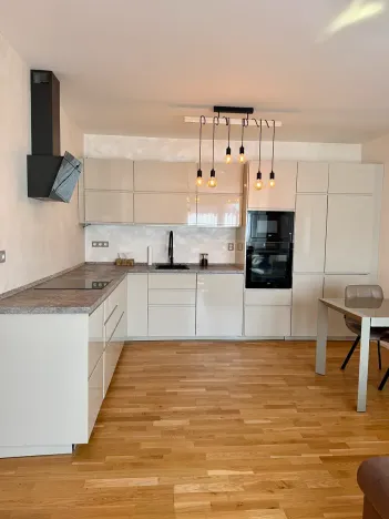 Pronájem bytu 2+kk, Praha - Smíchov, Plzeňská, 55 m2