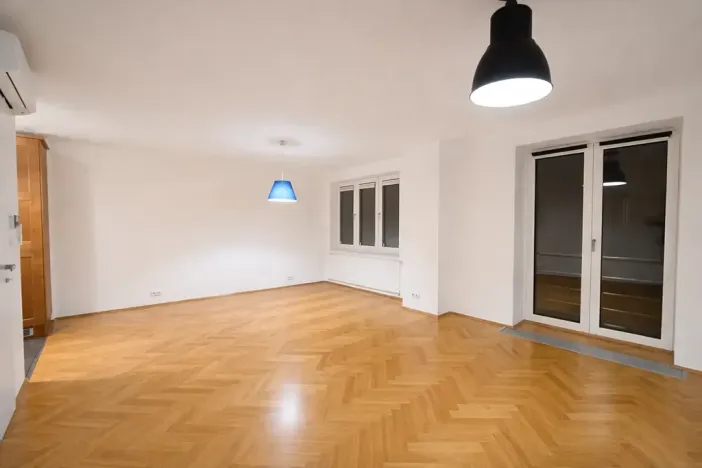 Pronájem kanceláře, Praha - Vršovice, Rybalkova, 70 m2