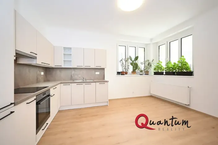 Pronájem bytu 2+kk, Praha - Střešovice, U první baterie, 49 m2