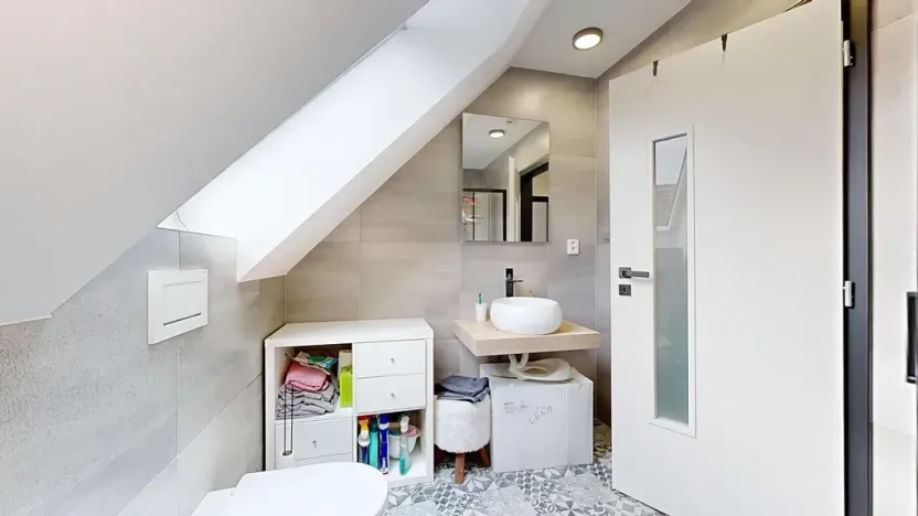 Prodej rodinného domu, Hradešín, 207 m2