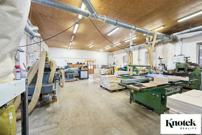 Prodej kanceláře, Račice-Pístovice, 479 m2