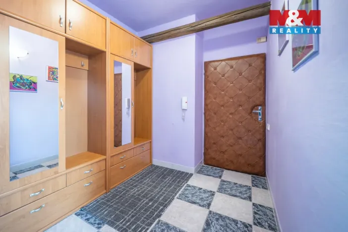 Prodej bytu 2+kk, Uherské Hradiště, Tř. Maršála Malinovského, 53 m2