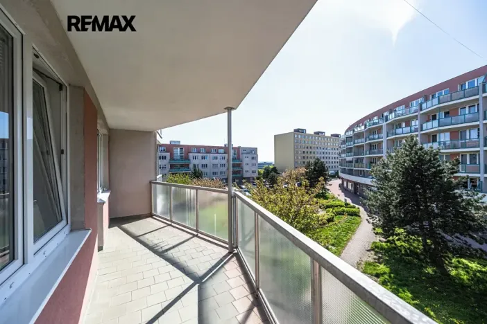 Prodej bytu 2+1, Praha - Černý Most, náměstí Plukovníka Vlčka, 83 m2