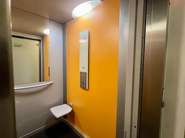 Pronájem bytu 1+kk, Praha - Žižkov, Baranova, 35 m2