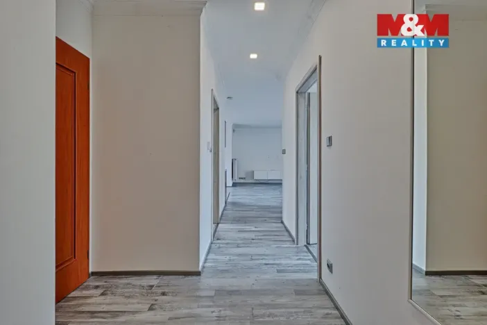 Pronájem bytu 2+kk, Čáslav - Čáslav-Staré Město, nám. Jana Žižky z Trocnova, 65 m2