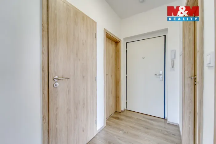 Pronájem bytu 3+kk, Plzeň - Doubravka, V Zahrádkách, 57 m2