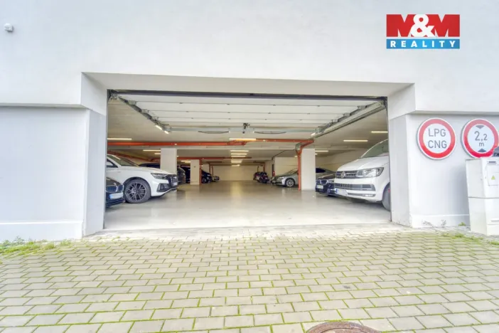 Pronájem bytu 3+kk, Plzeň - Doubravka, V Zahrádkách, 57 m2