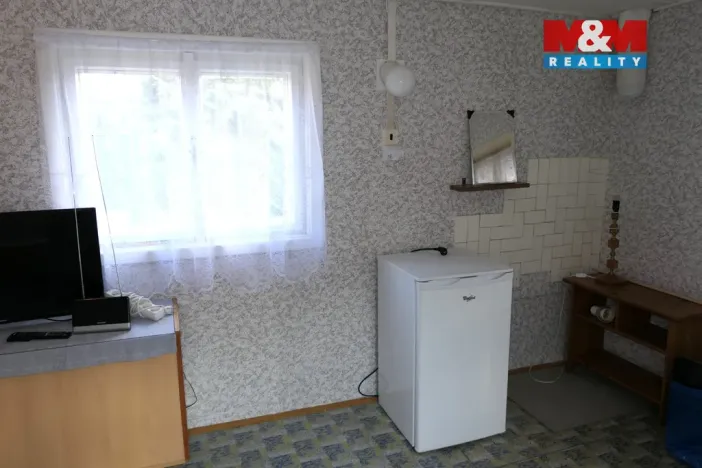 Pronájem chaty, Vráž, 23 m2