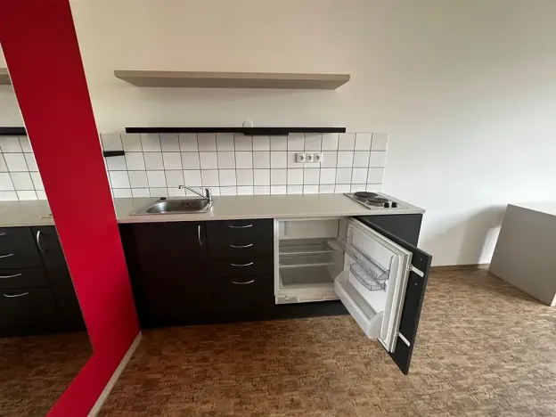 Pronájem bytu 2+kk, Praha - Smíchov, Křížová, 38 m2