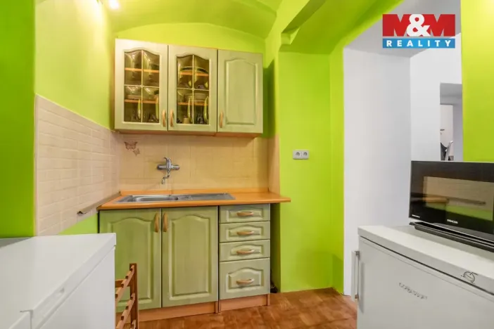 Prodej rodinného domu, Doksy, náměstí Republiky, 235 m2