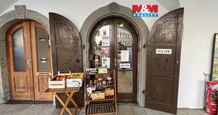 Pronájem obchodního prostoru, Litomyšl, Smetanovo náměstí, 18 m2