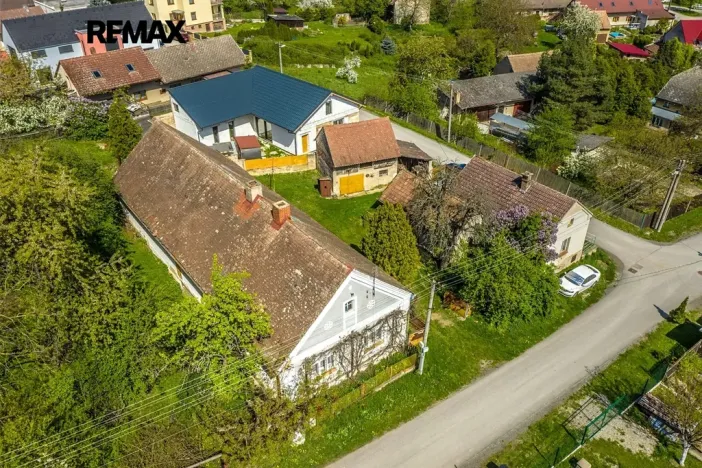 Prodej rodinného domu, Dobrovice, 180 m2