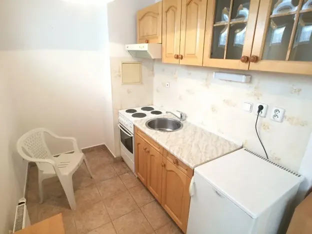 Pronájem bytu 1+kk, Praha - Troja, Vřesová, 28 m2