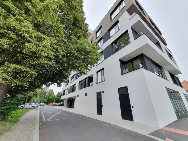 Pronájem kanceláře, Praha - Břevnov, U Petřin, 55 m2