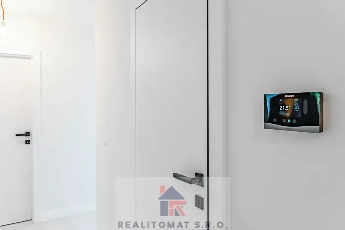 Prodej kanceláře, Praha - Komořany, Pod lesem, 440 m2