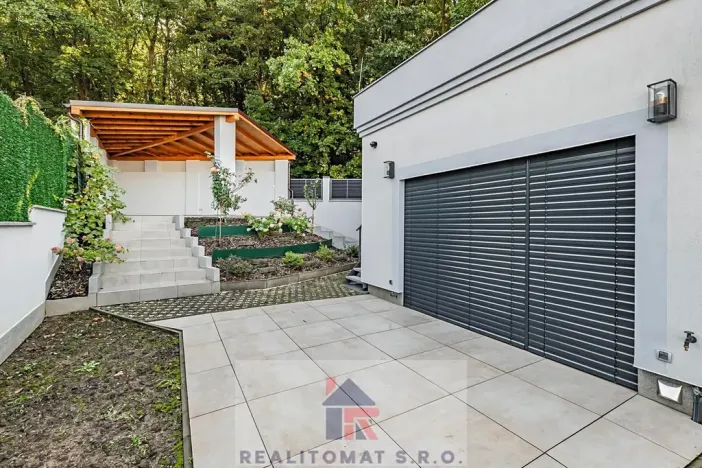 Prodej kanceláře, Praha - Komořany, Pod lesem, 440 m2