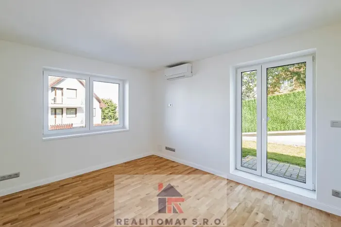 Prodej kanceláře, Praha - Komořany, Pod lesem, 440 m2