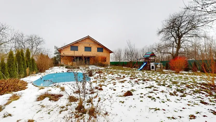 Prodej rodinného domu, Ivaň, 319 m2