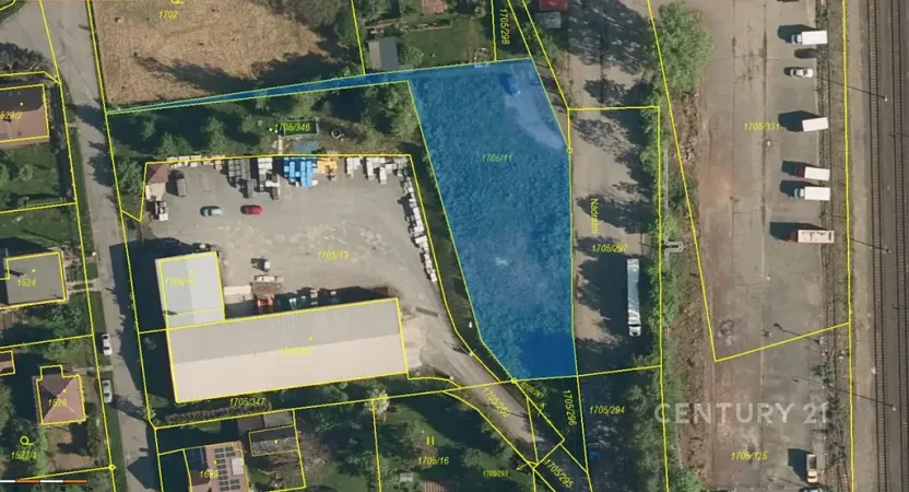 Prodej komerčního pozemku, Kopřivnice, 1716 m2