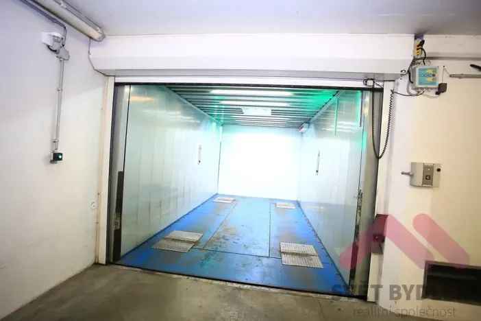 Pronájem bytu 2+kk, Praha - Žižkov, Jeseniova, 52 m2