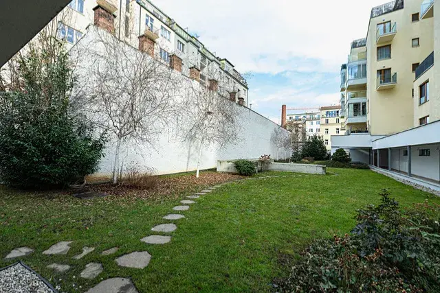 Pronájem bytu 4+kk, Praha - Holešovice, Komunardů, 200 m2