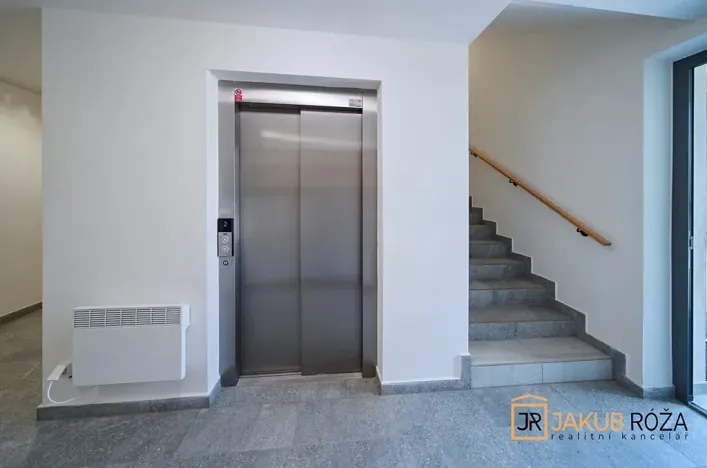 Pronájem bytu 3+kk, Vrchlabí, Jos. Šíra, 59 m2