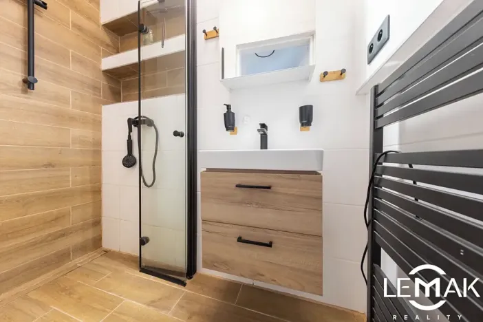 Prodej bytu 2+1, Příkazy, 56 m2