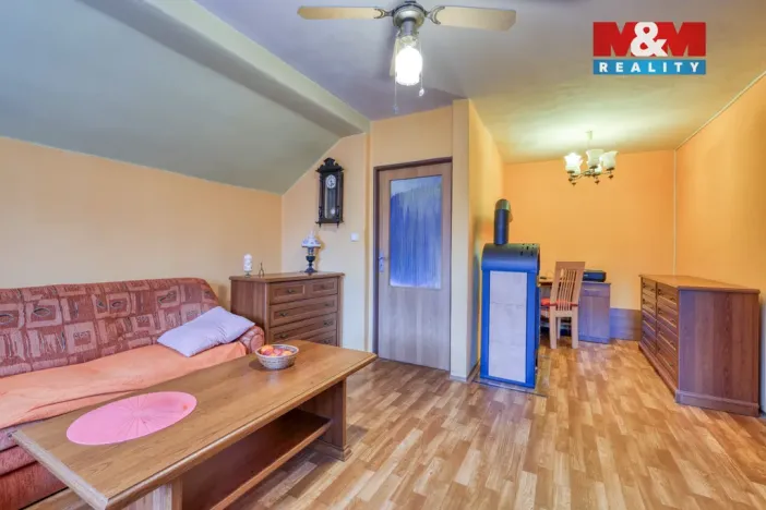 Prodej činžovního domu, Bečov nad Teplou, Nádražní, 219 m2