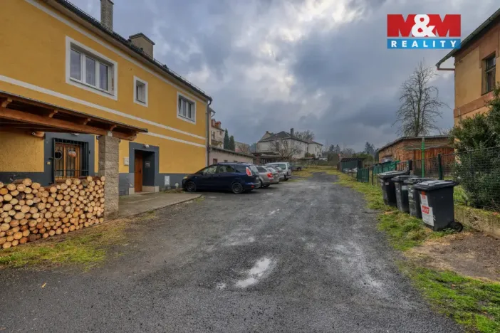 Prodej činžovního domu, Bečov nad Teplou, Nádražní, 219 m2