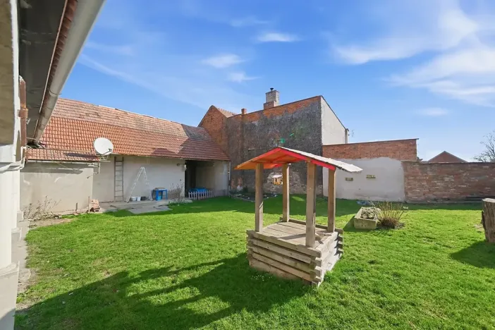 Prodej rodinného domu, Hvozd, 216 m2