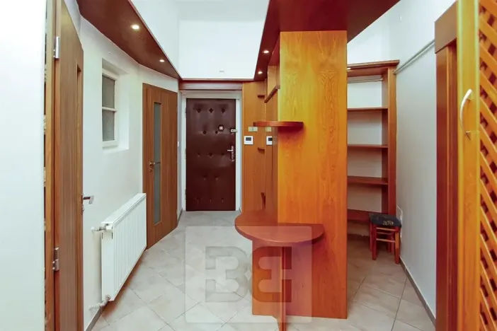 Prodej bytu 2+1, Praha - Smíchov, Na Březince, 66 m2