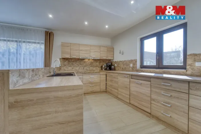 Prodej rodinného domu, Tymákov, 154 m2