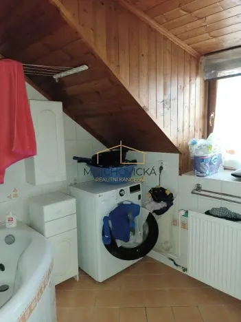 Prodej rodinného domu, Mnichovice, Masarykovo náměstí, 240 m2