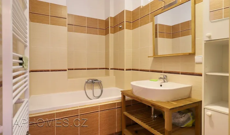 Pronájem bytu 3+kk, Praha - Vinohrady, Sobotecká, 65 m2