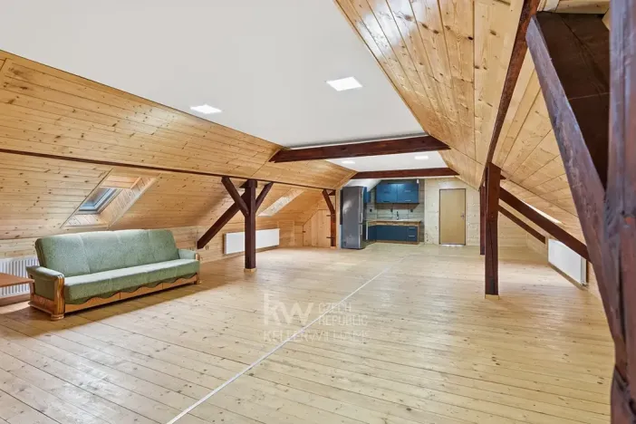 Prodej obchodního prostoru, Milíkov, 420 m2