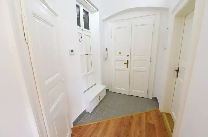 Pronájem bytu 2+kk, Praha - Vinohrady, Na Kozačce, 50 m2